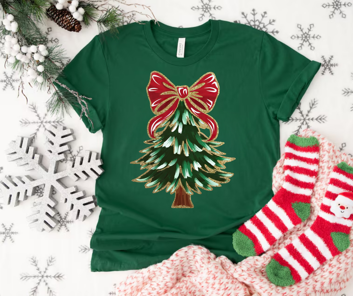 Traditional Red/Green Tree with Bow